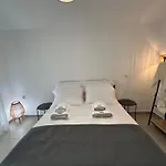 Сasa de vacaciones Seaside Modern House